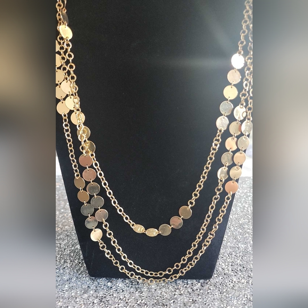 Necklace, gold tone, high polished disc necklace.